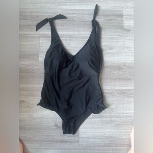 Honeysuckle bnwt Black One-Piece Swimsuit. Size L bathing suit